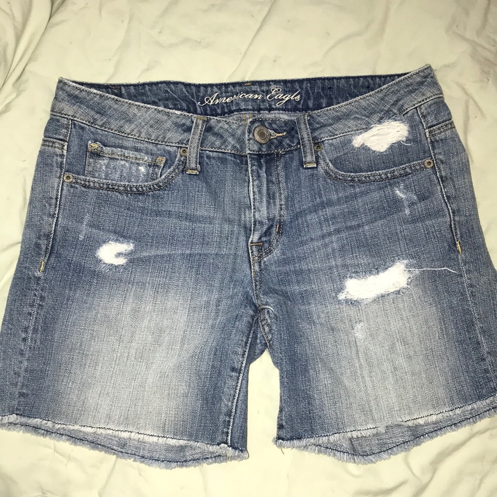 American Eagle distressed Shorts size 4